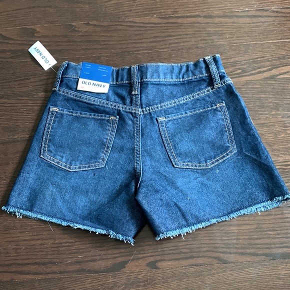 Girls size 10 Old Navy jean shorts. - Picture 2 of 5